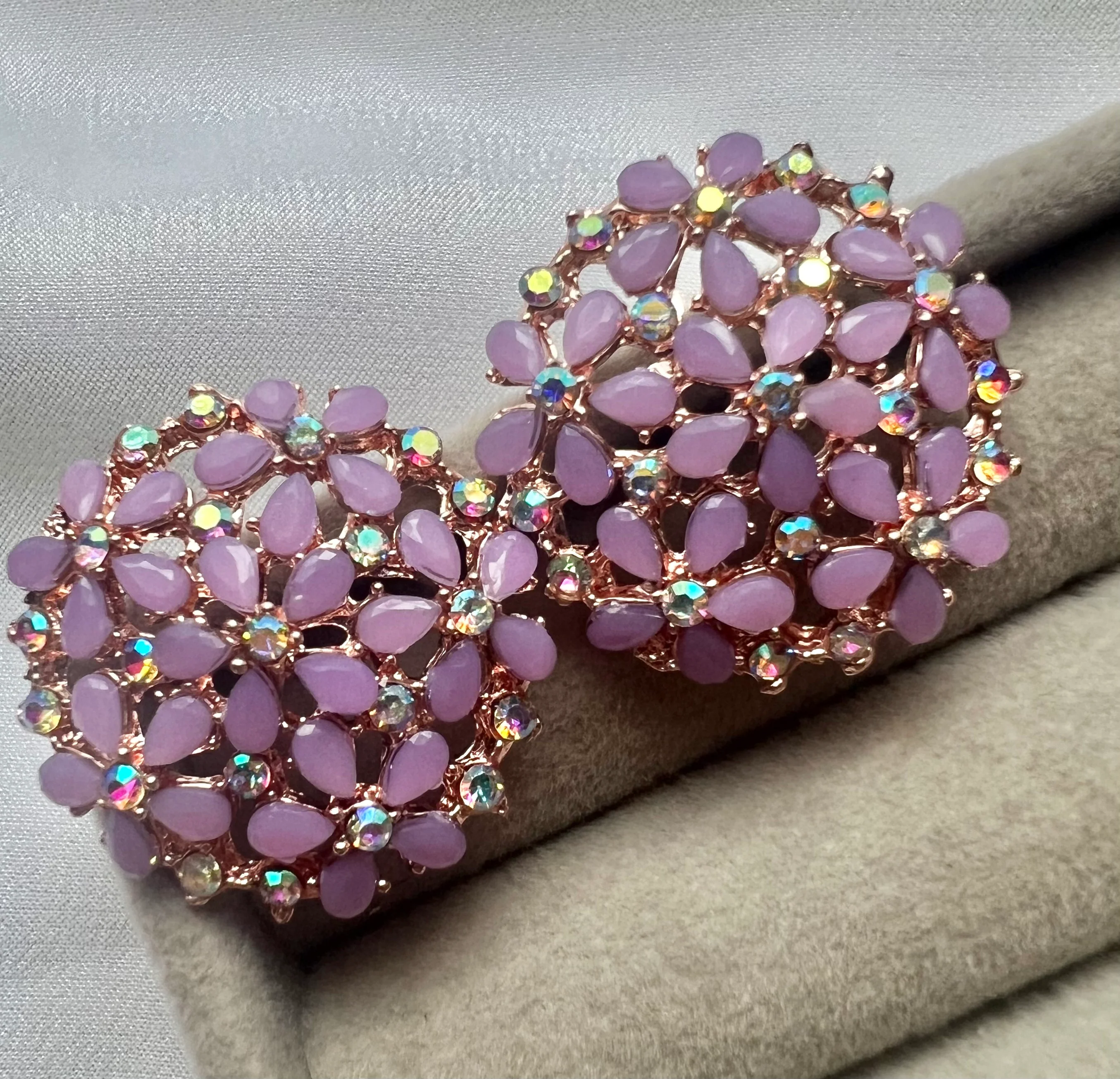 Riya Studs earrings SALE - 12 colors - Image 3
